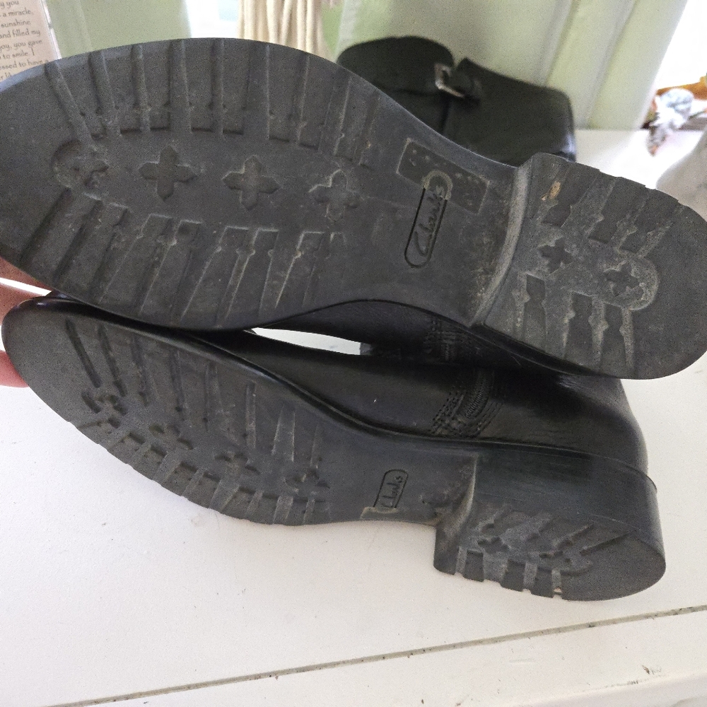 Women's Riding Boots - Picture 3 of 5